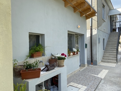 Trilocale in Via Fontanelle, Pescara, 2 bagni, 90 m², multilivello