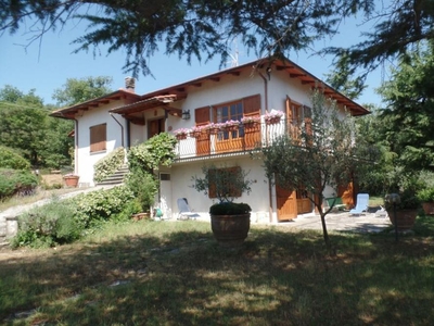 villa indipendente in vendita a Loro Ciuffenna