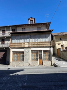 Stabile/Palazzo in vendita a Cesana Torinese