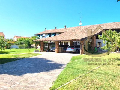 villa in vendita a Zeme