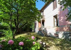 Villa con giardino a Alta Valle Intelvi