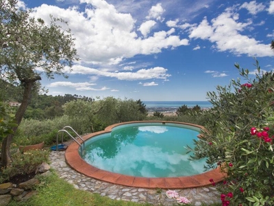 Casa a Massa con giardino, piscina e barbecue + vista panoramica