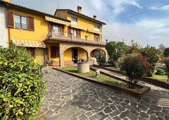 Villa in Via Cassinetta, 37 a Mezzanino