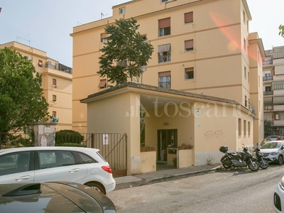 Casa a Roma in Via Alessandro Bertolini, Ostia Levante