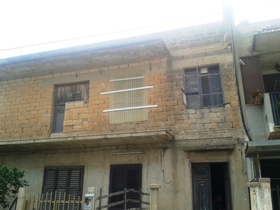 Casa indipendente in Via Damasco, Scicli, 1 locale in vendita