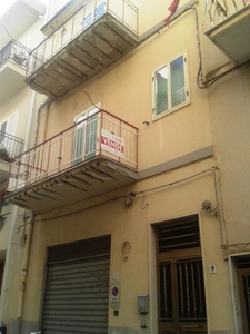 Casa indipendente in Via Machiavelli, Scicli, 6 locali, 2 bagni