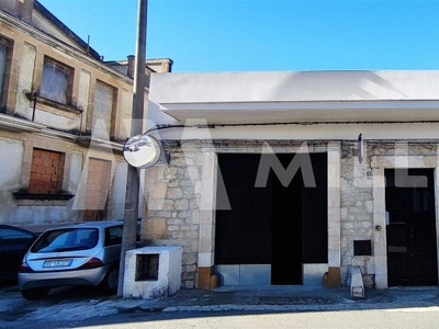 Casa indipendente in Via San Nicolò, Scicli, 5 locali, 2 bagni, 140 m²