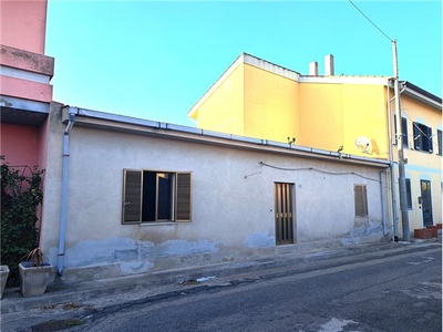 Casa Indipendente in Vico Stelvio Ii, 8, Oristano (OR)