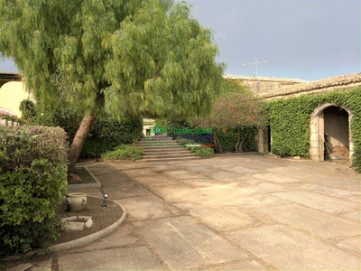 Villa in Contrada sottano pellegrino, Santa Croce Camerina, 8 locali