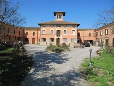 Villa in Fontana 21, Rubiera, 20 locali, giardino privato, arredato
