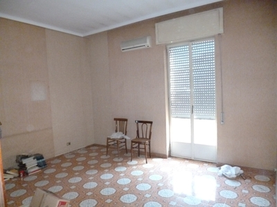 Villa singola a Ragusa, 5 locali, 1 bagno, posto auto, 120 m²