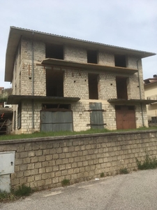 Villa singola in Via dell'Annunziata, Borgorose, 5 locali, 480 m²