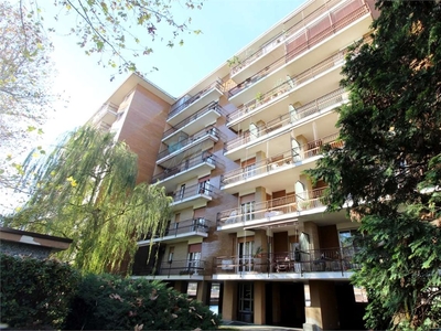 Bilocale in VIALE PIAZZA D'ARMI 24/F, Novara, 1 bagno, garage, 66 m²