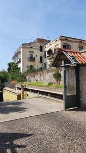 Box / Garage in vendita a San Giorgio a Cremano