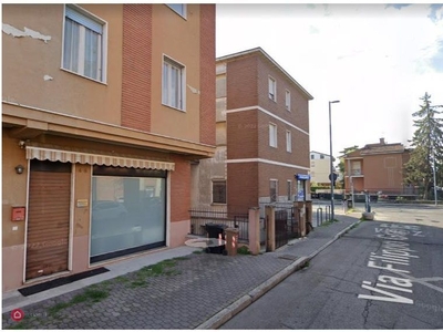 Negozio/Locale commerciale in Affitto in Via Filippo Grandi 48 a Piacenza