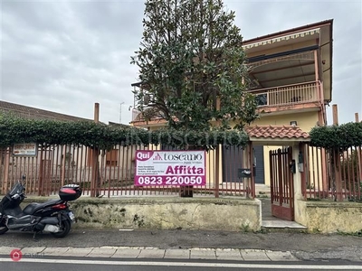 Negozio/Locale commerciale in Affitto in Via Guglielmo Marconi a Caserta