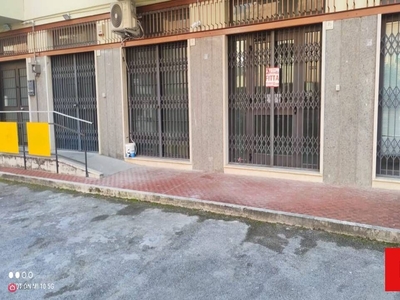 Ufficio in Affitto in Via Vincenzo Lupoli a Caserta