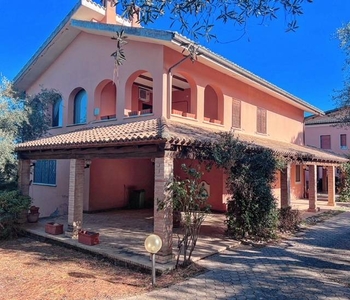 Villa in vendita a Moscufo - Zona: Selvaiella