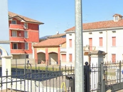 rustico / casale in vendita a Viadana