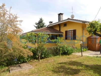 Villa in ottime condizioni in vendita a Agliano Terme