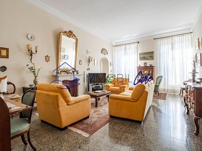 Appartamento in Vendita a Pisa, 985'000€, 318 m²