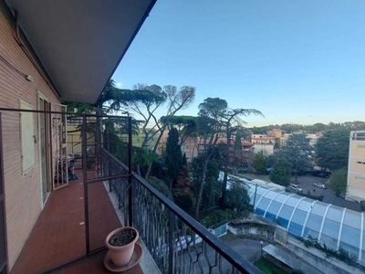 Appartamento in Vendita a Roma, 490'000€, 168 m²