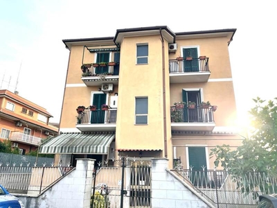 Appartamento in vendita a Roma La Rustica