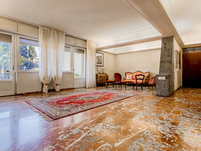 Appartamento in vendita a Siena Fuori Porta Pispini