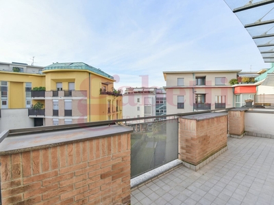 Appartamento in Via Giusti, 12, Mariano Comense (CO)