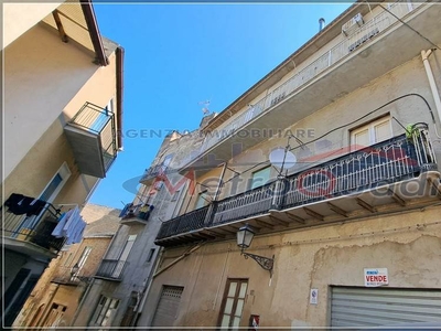 Appartamento indipendente in vendita a Canicatti' Agrigento