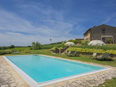 Casa a Castelnuovo Berardenga con barbecue, terrazza e piscina