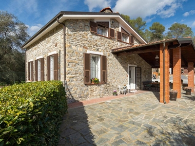 Casa a San Bartolomeo con giardino, terrazza e barbecue