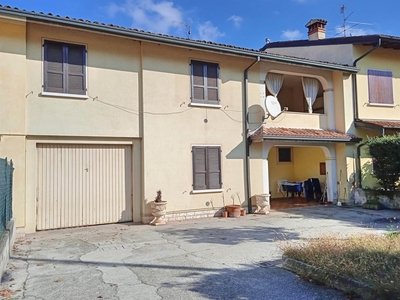 Casa singola in vendita a Montirone Brescia