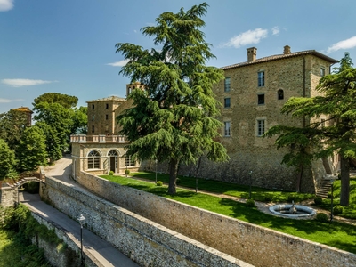 Castello in vendita a Magione - Zona: Montesperello