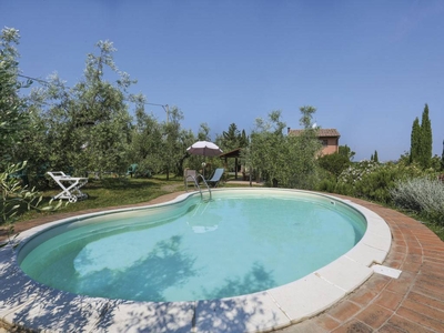 Confortevole casale con giardino, barbecue e piscina + vista panoramica