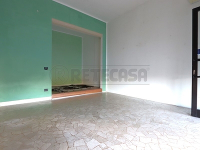Immobile commerciale in Affitto a Vicenza, 360€, 36 m²