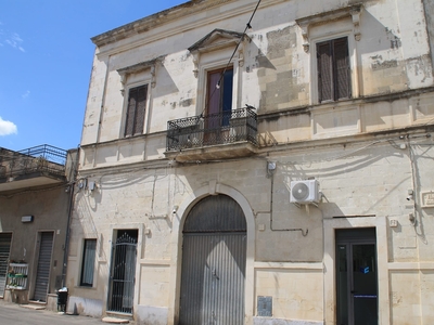 Palazzo storico in vendita a Caprarica Di Lecce