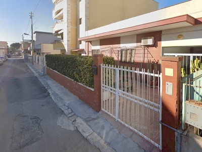 Quadrilocale in Via Donatello in zona Talsano,s. Donato a Taranto