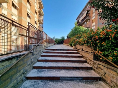 Trilocale in Vendita a Roma, 259'000€, 85 m²