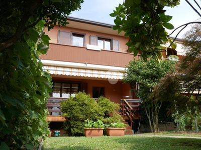 Villa a schiera in vendita a San Fermo Della Battaglia