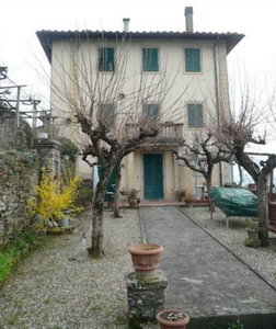 Villa in vendita a Pelago Firenze