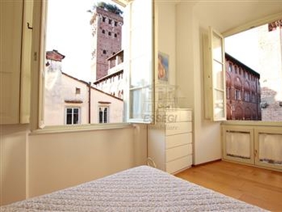 Appartamento - ristrutturato a Centro storico, Lucca