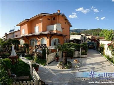 Villa in buono stato di 500 mq. a Cervaiolo