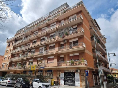 Appartamento in Vendita ad Ciampino - 195000 Euro
