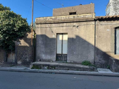 Casa Indipendente in Vendita ad Belpasso - 42000 Euro