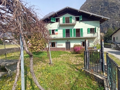 Porzione di villa in vendita a Mergozzo