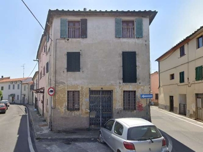Quadrilocale in Frazione Bonelle Via Bonellina 333, Pistoia, 1 bagno