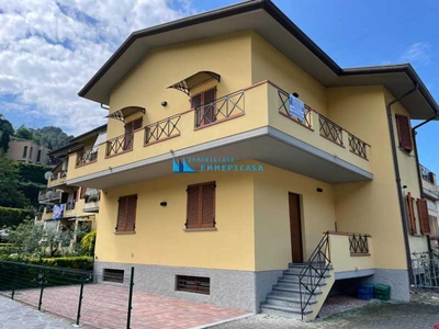 Villa a Schiera in Vendita ad Montignoso - 300000 Euro