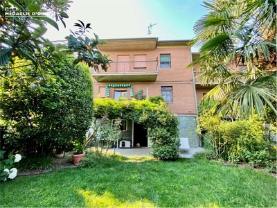 Villa a schiera in VIA ALASSIO, Modena, 5 locali, 2 bagni, 220 m²