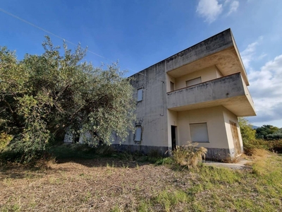 Villa in vendita a Motta Camastra